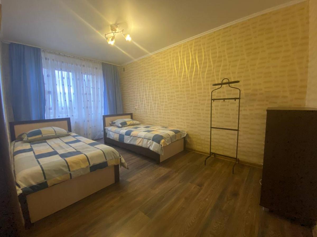 Apartment At Zhukova Street Baranovicsi Kültér fotó