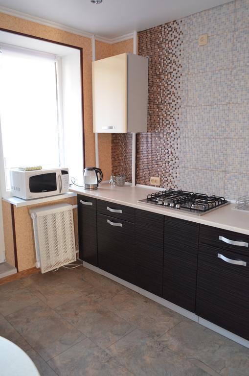 Apartment At Zhukova Street Baranovicsi Kültér fotó