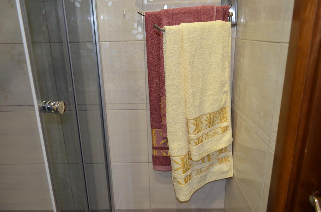 Apartment At Zhukova Street Baranovicsi Kültér fotó