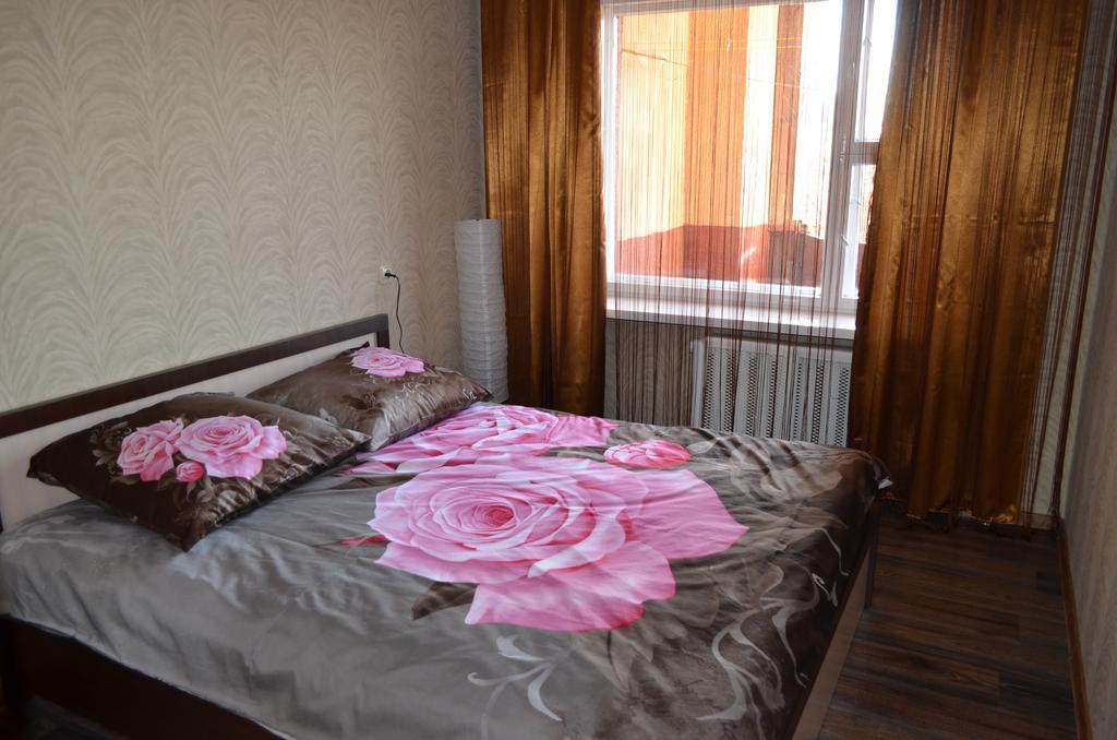Apartment At Zhukova Street Baranovicsi Kültér fotó