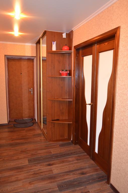 Apartment At Zhukova Street Baranovicsi Kültér fotó