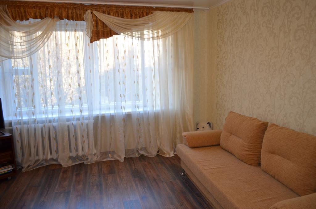Apartment At Zhukova Street Baranovicsi Kültér fotó